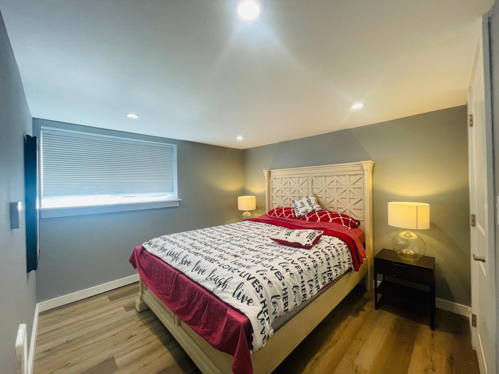 Green Lake 1St Line Home D Full Modern Remodeled Seattle Luaran gambar